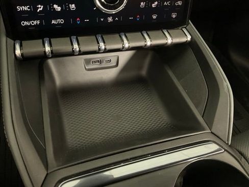 New 2026 GMC Terrain AT4 w/ Convenience Package III AWD/4WD image 22