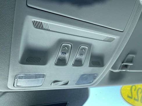 Used 2022 Ford Escape Titanium w/ Class II Trailer Tow Package image 36