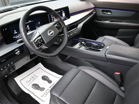 Used 2025 Nissan Murano Platinum image 18