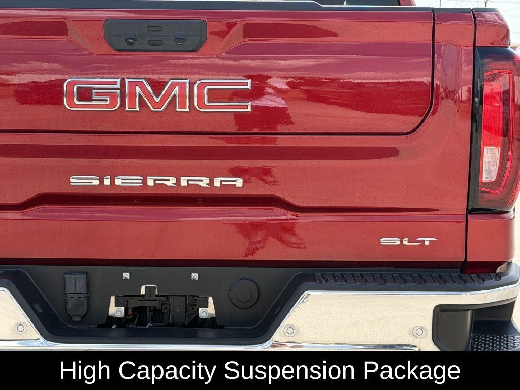 Used 2024 GMC Sierra 1500 SLT AWD/4WD image 9