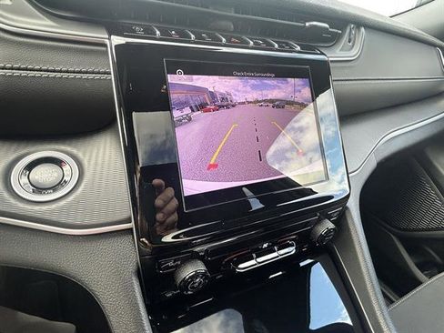 New 2025 Jeep Grand Cherokee Laredo X image 13