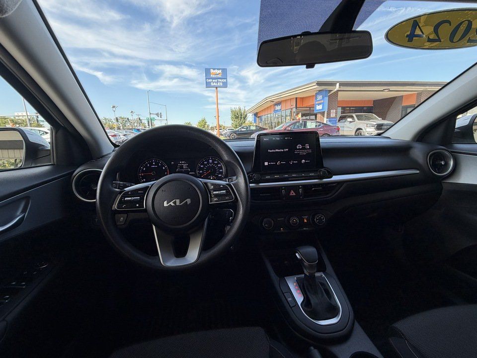 Used 2024 Kia Forte LXS FWD image 11