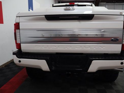 Used 2019 Ford F250 Limited w/ FX4 Off-Road Package AWD/4WD image 23
