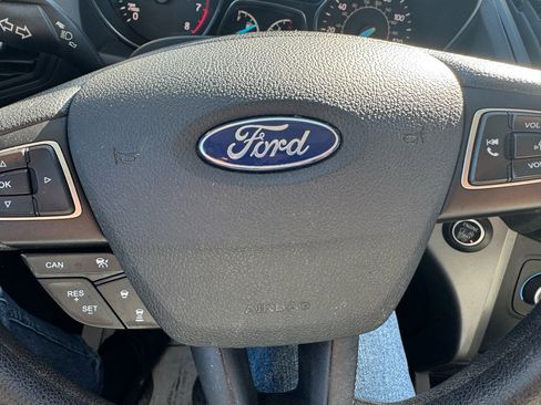 Used 2019 Ford Escape SE w/ Ford Safe & Smart Package image 20