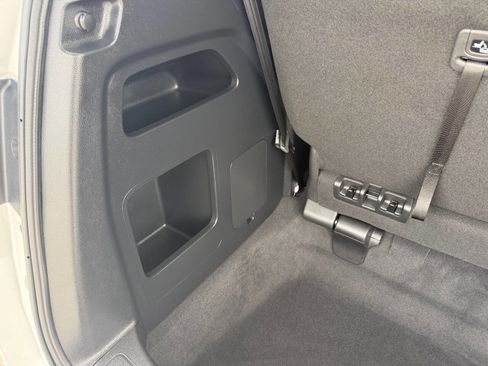 Used 2026 Honda Odyssey Elite image 31
