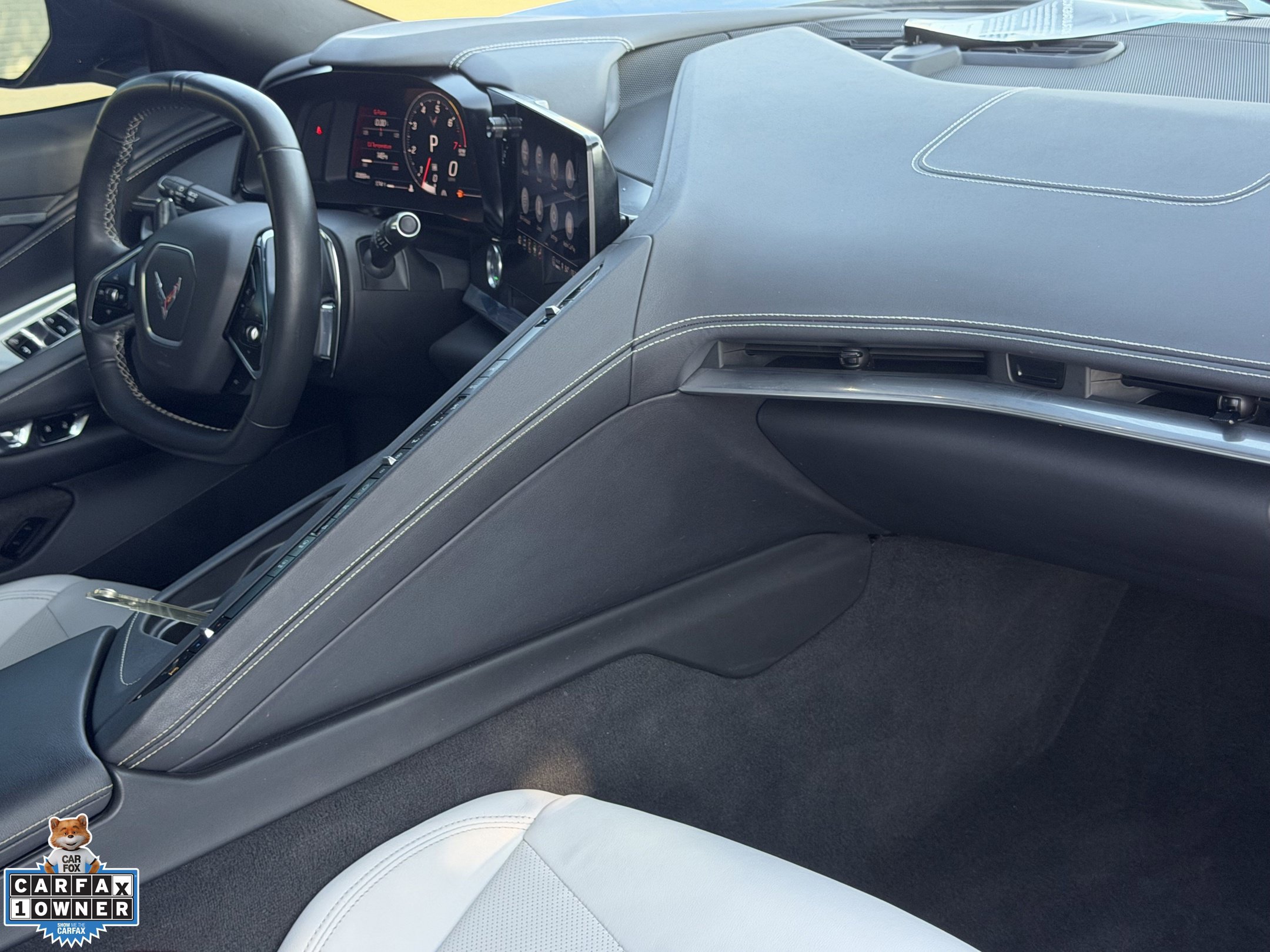 Used 2021 Chevrolet Corvette Stingray Convertible w/ Z51 Performance Package RWD image 25