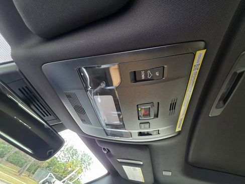 New 2026 Lexus UX 300h FWD image 32