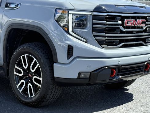 Used 2025 GMC Sierra 1500 AT4 w/ AT4 Premium Package AWD/4WD image 2