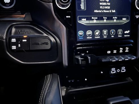 Used 2019 RAM 2500 Limited image 17