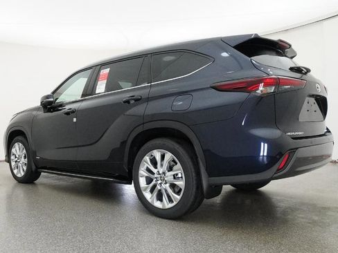 New 2026 Toyota Highlander Limited image 57