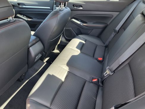 New 2025 Nissan Altima 2.5 SR image 13