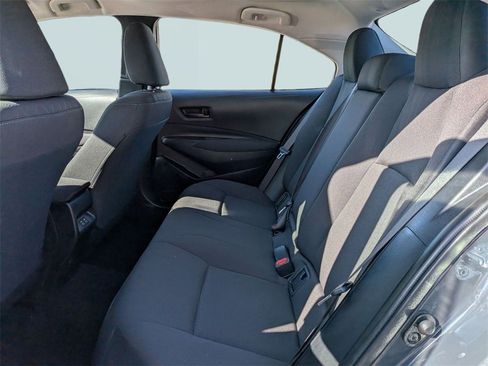 Used 2025 Toyota Corolla LE image 24