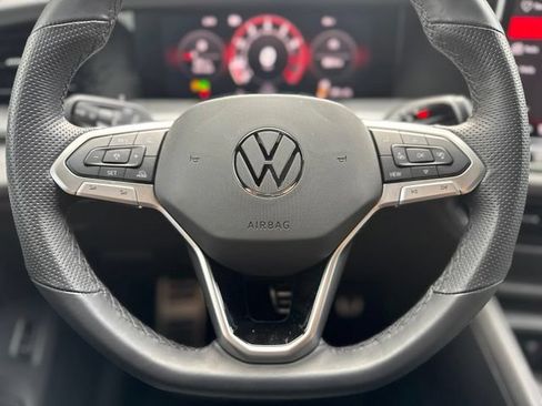 Used 2025 Volkswagen Tiguan SE R-Line AWD/4WD image 18