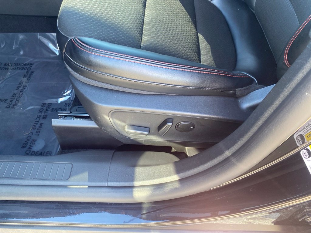 Used 2025 Ford Escape ST-Line AWD/4WD image 18
