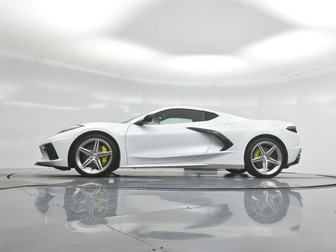 Used 2023 Chevrolet Corvette Stingray Preferred Cpe w/ Z51 Performance Package RWD image 7