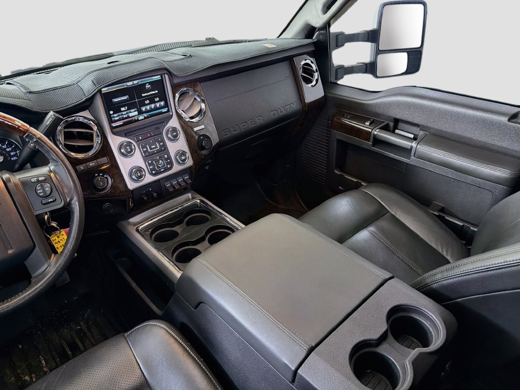 Used 2016 Ford F250 Platinum w/ FX4 Off-Road Package AWD/4WD image 28