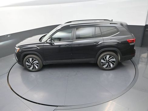 New 2026 Volkswagen Atlas SE FWD image 16