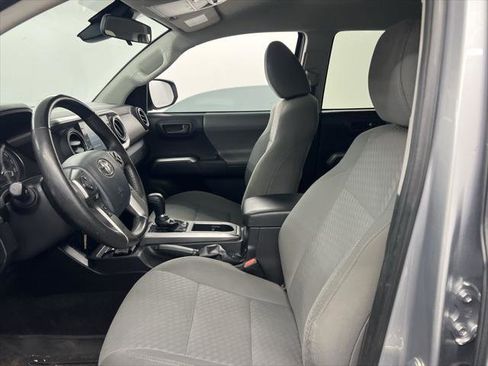 Certified 2020 Toyota Tacoma SR5 image 6