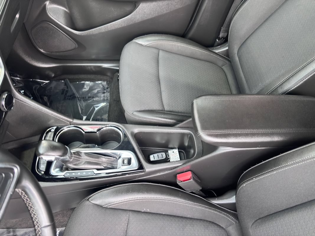 Used 2025 Buick Encore GX Preferred AWD/4WD image 21