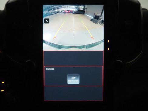 Used 2022 RAM 1500 4x4 Crew Cab Laramie image 32