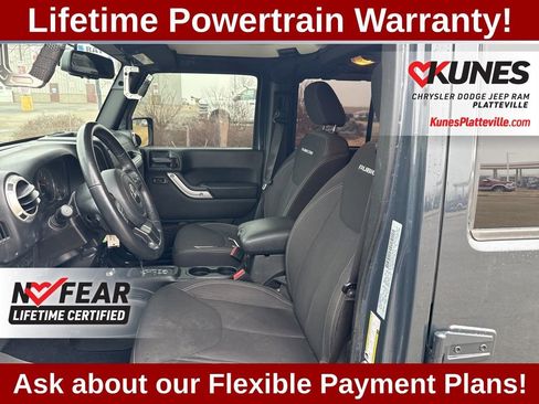 Used 2017 Jeep Wrangler Unlimited Rubicon w/ Max Tow Package image 13