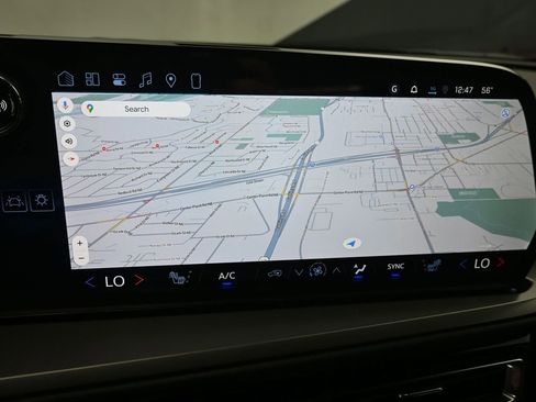 New 2026 Chevrolet Traverse LT w/ Driver Confidence Package image 17