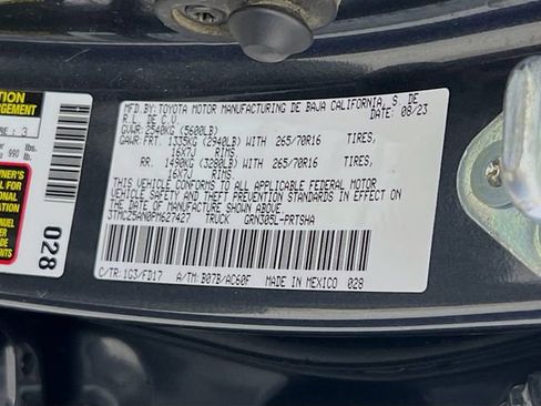 Used 2023 Toyota Tacoma TRD Off-Road image 31