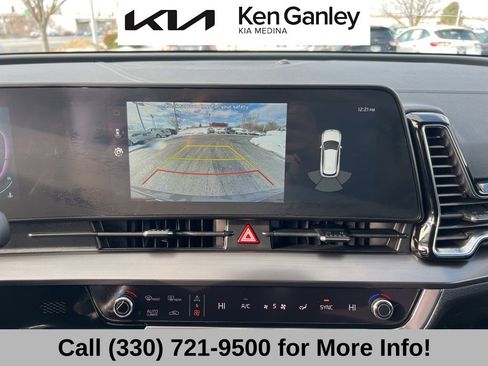 Certified 2025 Kia Sportage EX w/ Premium Package image 40