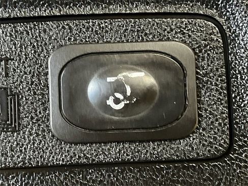 Used 2017 Lincoln MKC Reserve image 6