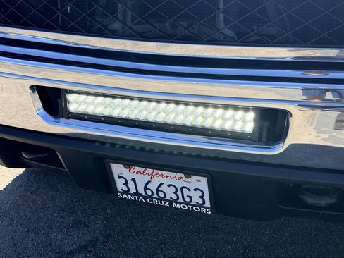 Used 2011 Chevrolet Silverado 2500 LT w/ Interior Plus Package AWD/4WD image 15