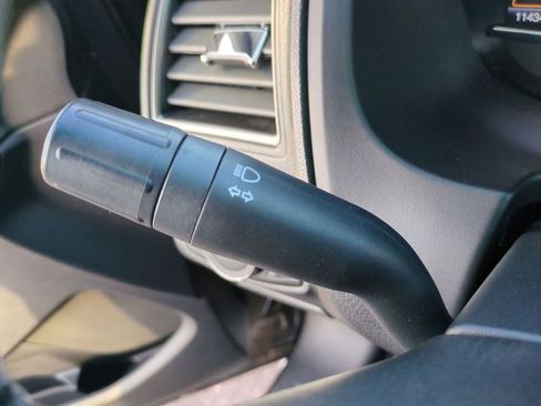 Used 2019 Ford Explorer XLT w/ Equipment Group 201A image 21