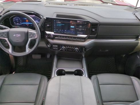 Certified 2025 Chevrolet Silverado 2500 LTZ w/ LTZ Plus Package image 18