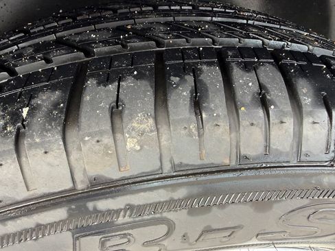Used 2017 Buick Enclave Leather FWD image 19