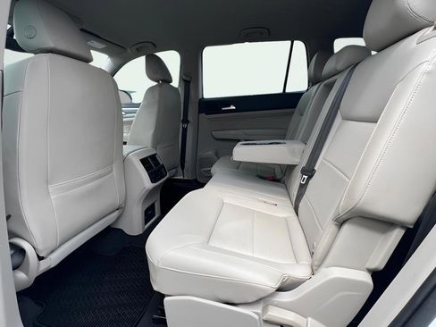 Used 2021 Volkswagen Atlas SE FWD image 18