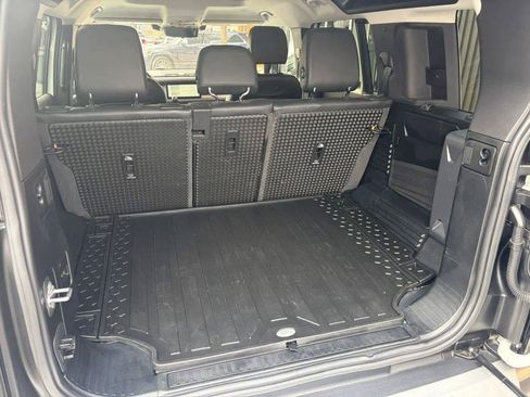 Used 2020 Land Rover Defender 110 SE AWD/4WD image 24
