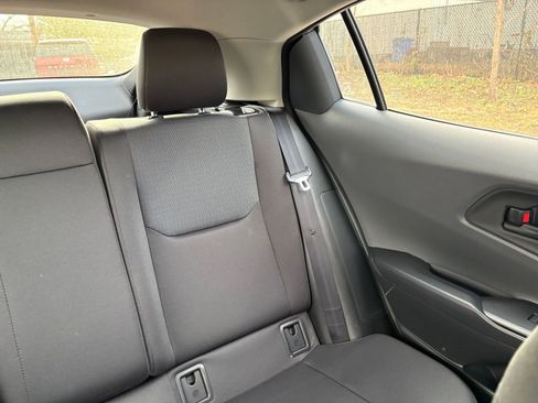 Used 2025 Toyota Prius LE image 35