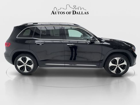 Used 2025 Mercedes-Benz GLB 250 4MATIC image 6