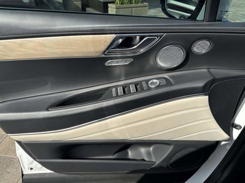 Used 2022 Genesis GV80 2.5T w/ Prestige Package 04 image 8
