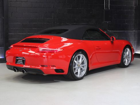 Used 2019 Porsche 911 Carrera w/ Sportdesign Package image 15