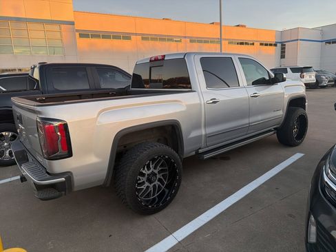 Used 2018 GMC Sierra 1500 Denali w/ Denali Ultimate Package image 10