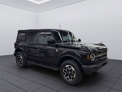 Used 2023 Ford Bronco Outer Banks image 8