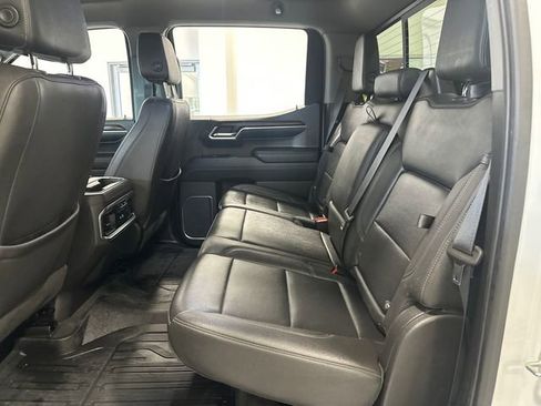 Used 2023 GMC Sierra 1500 SLT w/ SLT Premium Plus Package AWD/4WD image 30