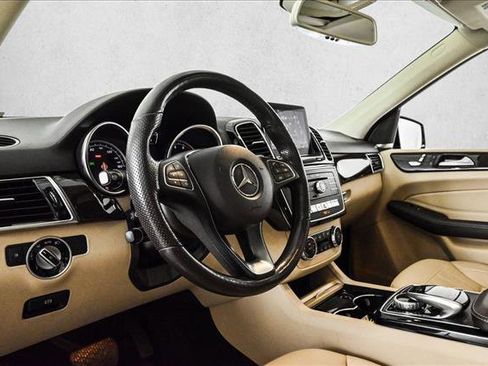 Used 2018 Mercedes-Benz GLE 350 4MATIC image 10