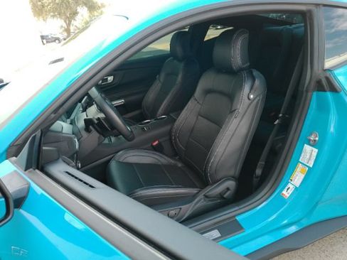 Used 2025 Ford Mustang GT Premium RWD image 16