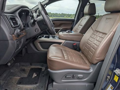 Used 2023 Nissan Titan Platinum Reserve w/ Moonroof Package RWD image 18