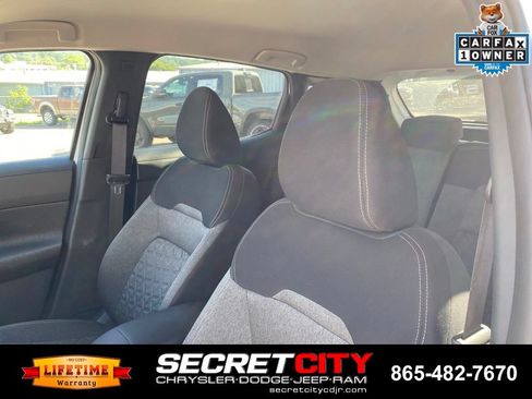 Used 2026 Nissan Kicks SV w/ Charging Package AWD/4WD image 11