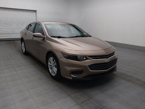 Used 2018 Chevrolet Malibu LT w/ Driver Confidence Package FWD image 13