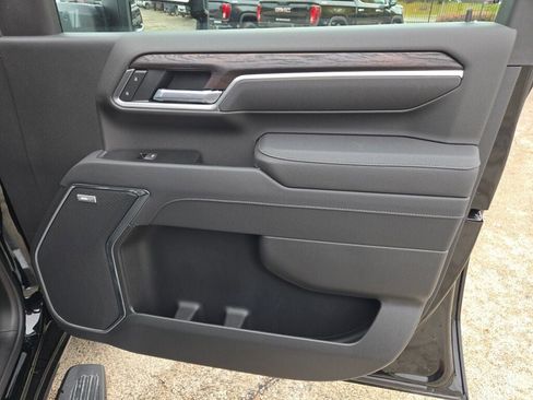 New 2026 GMC Sierra 3500 SLT w/ SLT Premium Package image 6