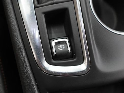 Used 2022 Chevrolet Equinox LT FWD image 27