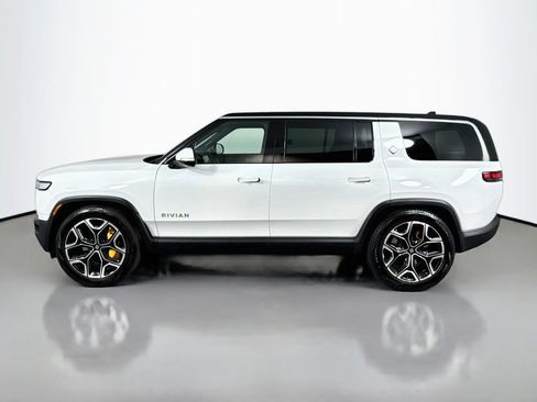 Used 2024 Rivian R1S Adventure AWD/4WD image 9